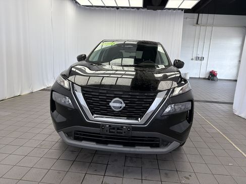 Used 2023 Nissan Rogue S FWD image 2