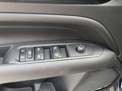 New 2026 Jeep Compass Latitude AWD/4WD image 18