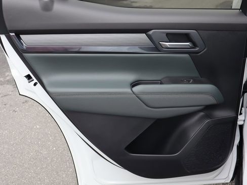 New 2026 GMC Terrain AT4 image 18