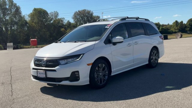 New 2027 Honda Odyssey Touring image 4