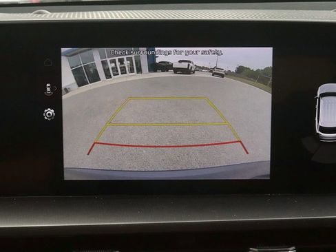 Used 2025 Kia Telluride S AWD/4WD image 28