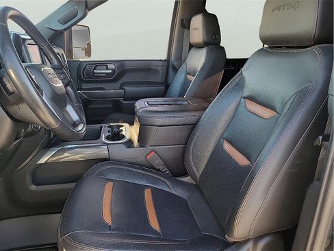 Used 2021 GMC Sierra 2500 AT4 image 14