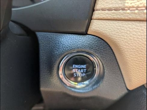 Used 2019 Toyota RAV4 Limited w/ Cold Weather Package FWD image 11