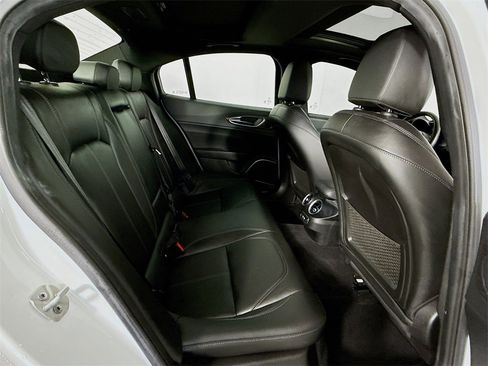 Used 2022 Alfa Romeo Giulia Ti image 30