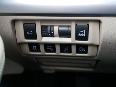 Used 2019 Subaru Outback 2.5i Premium image 26