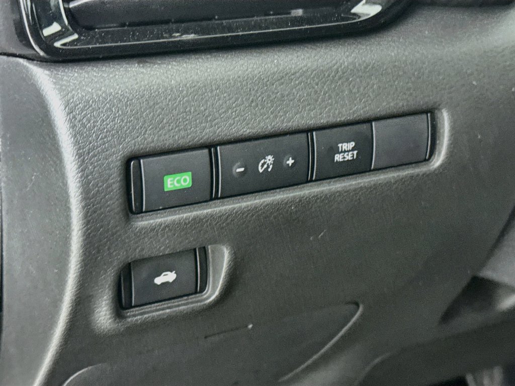 Used 2023 Nissan Sentra SV FWD image 10