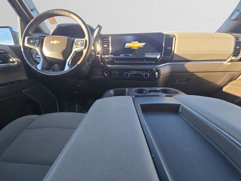 Used 2025 Chevrolet Silverado 1500 LT image 11
