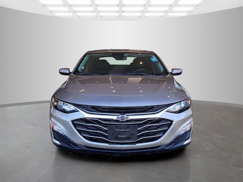 Used 2023 Chevrolet Malibu LT image 2