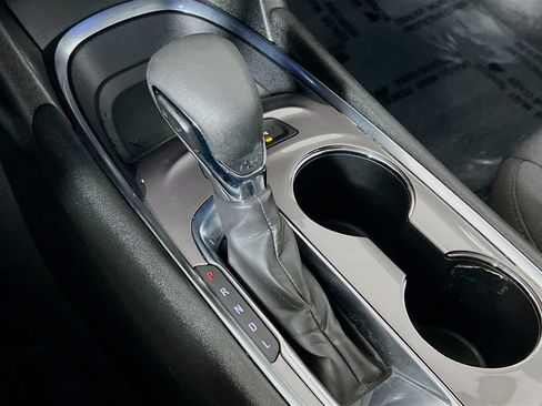 Used 2022 Chevrolet Malibu LS w/ Driver Confidence Package II image 16