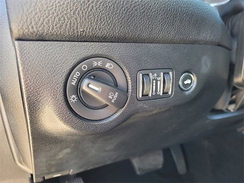 Used 2022 Dodge Challenger GT image 20