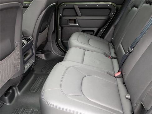 New 2026 Land Rover Defender 110 X-Dynamic SE image 17