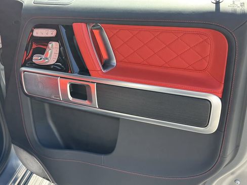 Used 2025 Mercedes-Benz G 63 AMG 4MATIC image 17