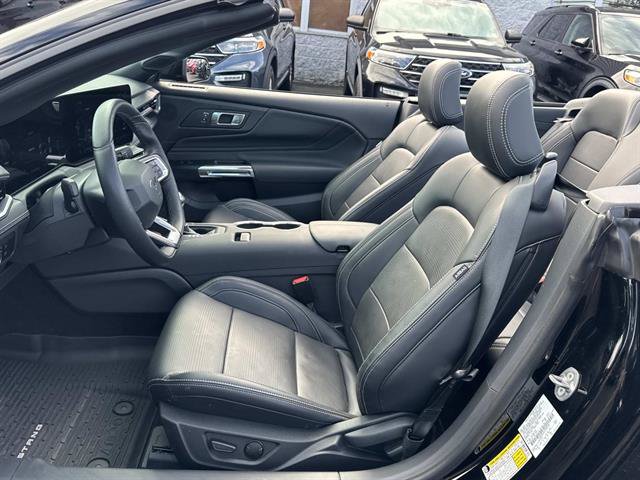 Used 2026 Ford Mustang Premium RWD image 8