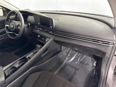 Used 2025 Hyundai Elantra Hybrid FWD image 33