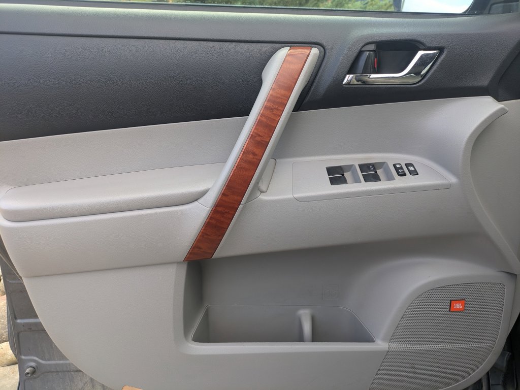 Used 2009 Toyota Highlander Limited AWD/4WD image 9