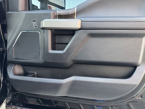 Used 2022 Ford F350 Lariat w/ Black Appearance Package image 29