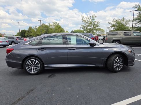 Certified 2021 Honda Accord EX image 25