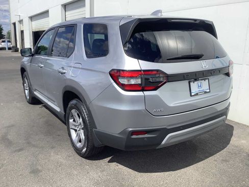 Used 2025 Honda Pilot EX-L image 4