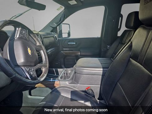 Used 2023 Chevrolet Silverado 3500 High Country AWD/4WD image 4