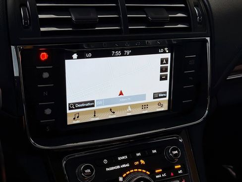 Used 2018 Lincoln Continental Select FWD image 19