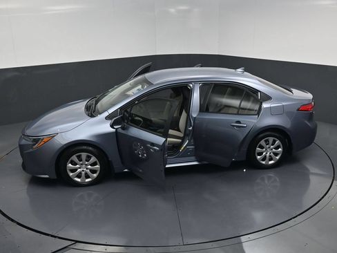 Used 2025 Toyota Corolla LE FWD image 25