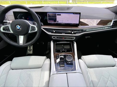 Certified 2024 BMW X6 xDrive40i w/ Premium Package image 15