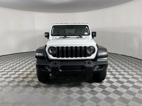 Used 2024 Jeep Wrangler Sport S image 11
