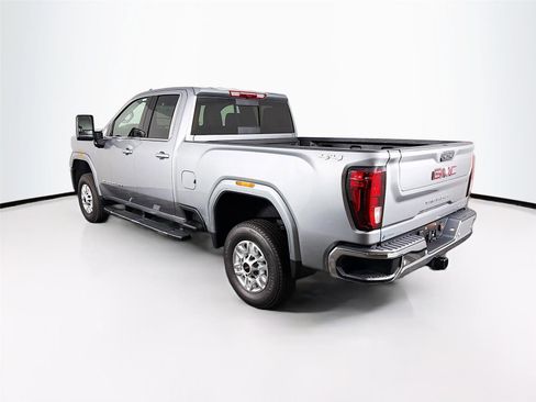 New 2026 GMC Sierra 2500 SLE w/ SLE Value Package; AWD/4WD image 5