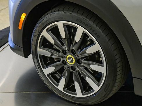 Certified 2024 MINI Cooper SE FWD image 10
