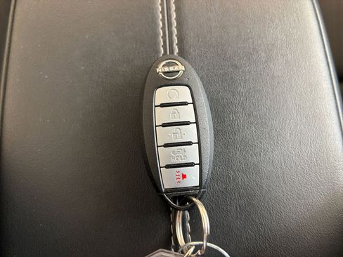 Used 2025 Nissan Altima 2.5 SV image 21