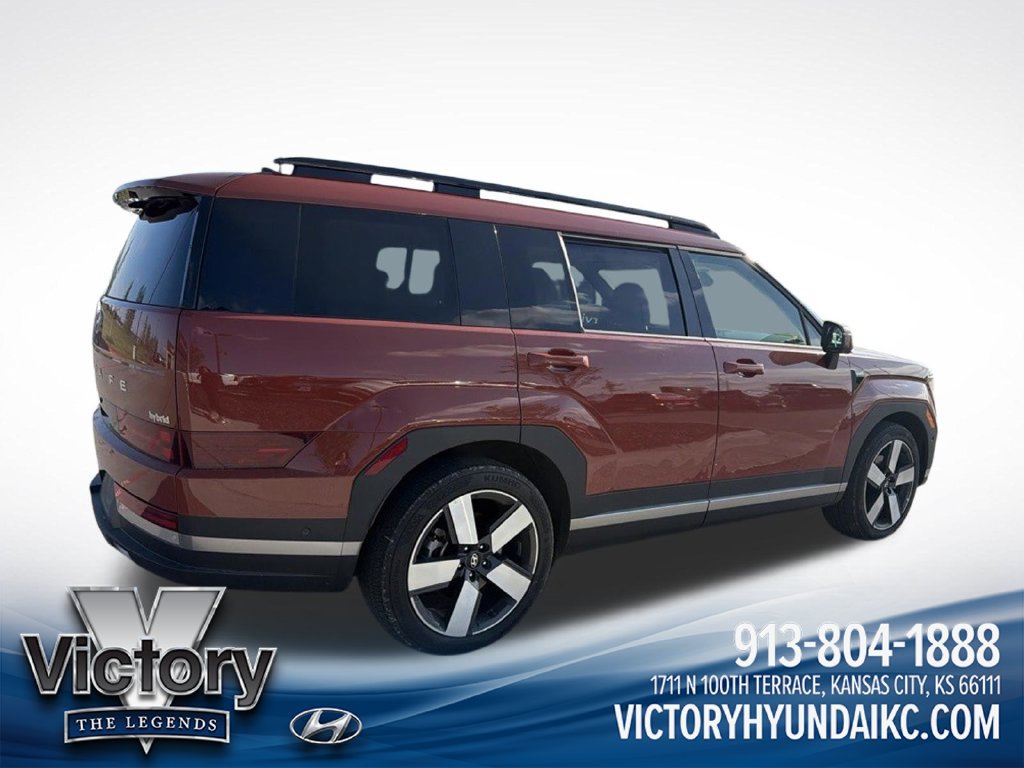 Used 2024 Hyundai Santa Fe Limited FWD image 5