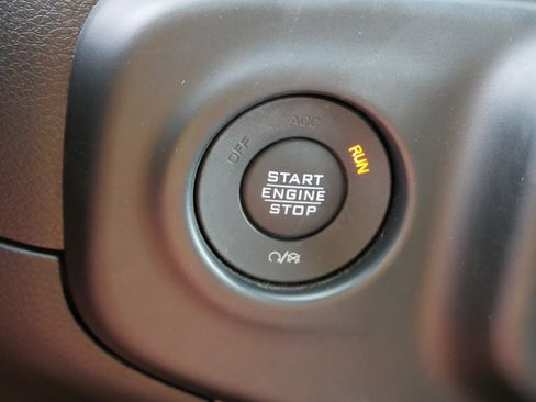 Used 2022 Jeep Wrangler Sport AWD/4WD image 28