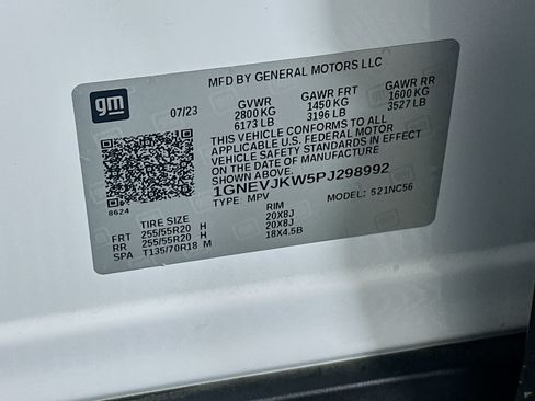 Used 2023 Chevrolet Traverse RS AWD/4WD image 12