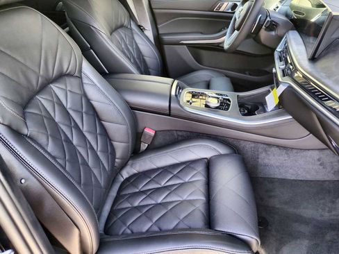Used 2026 BMW X5 M60i image 23