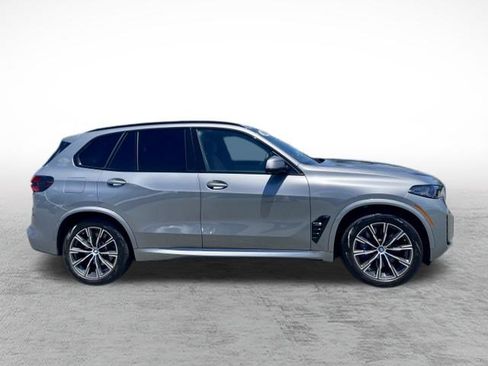 Used 2024 BMW X5 xDrive50e w/ M Sport Package AWD/4WD image 4