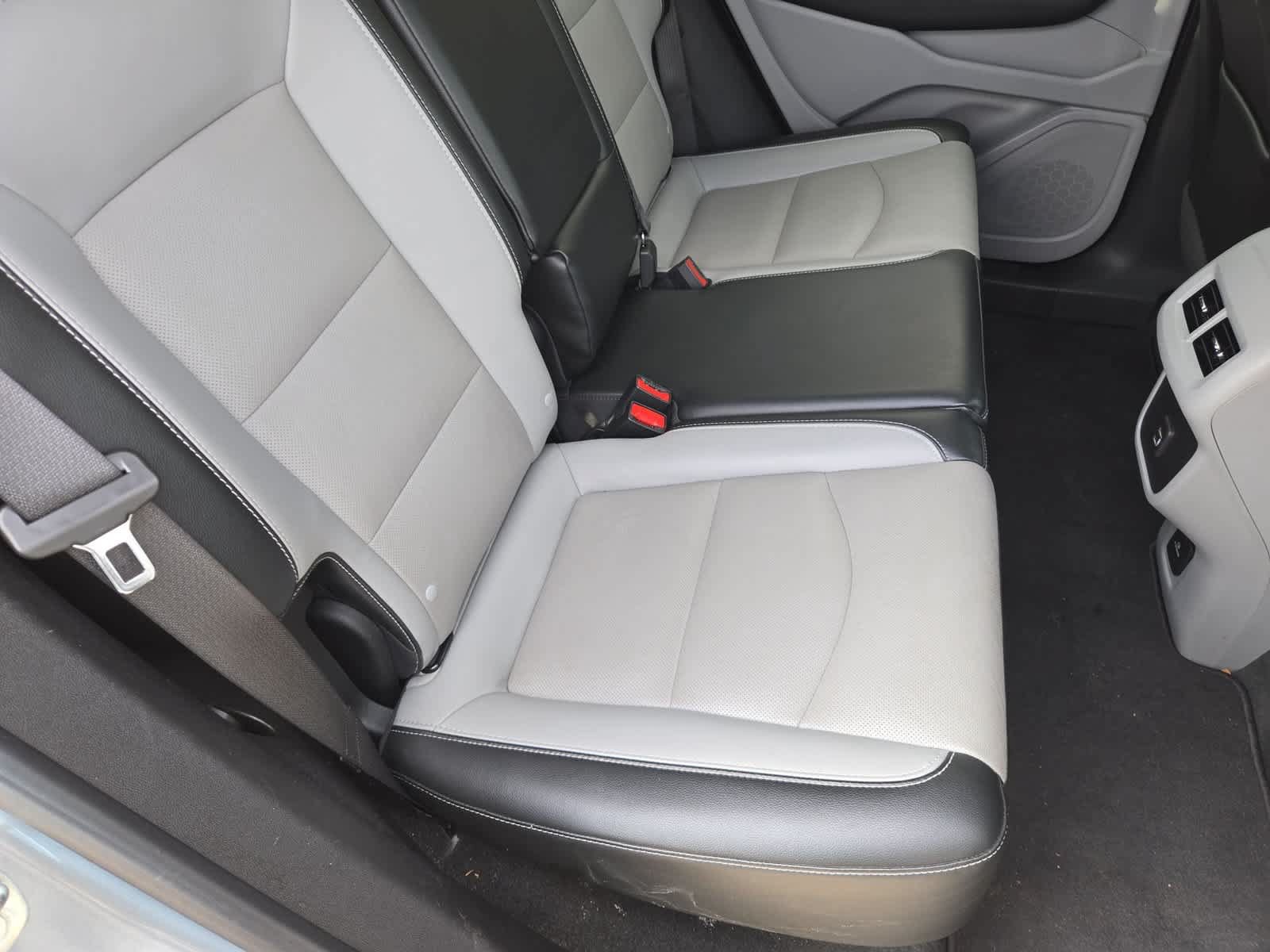Used 2023 GMC Terrain SLT FWD image 20