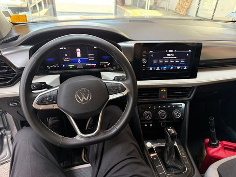 Used 2025 Volkswagen Taos S AWD/4WD image 9