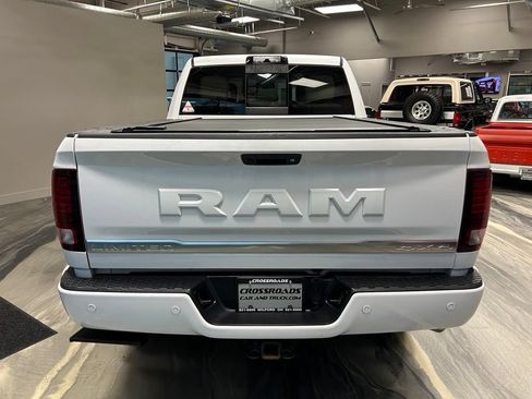 Used 2018 RAM 3500 Laramie Longhorn AWD/4WD image 34
