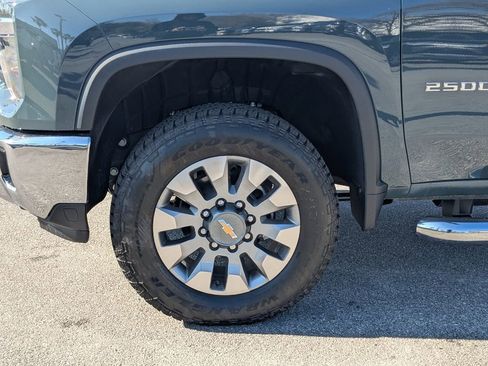 New 2026 Chevrolet Silverado 2500 W/T w/ WT/CX Safety Package AWD/4WD image 2