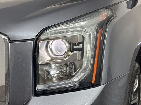 Used 2018 GMC Yukon Denali w/ Denali Ultimate Package RWD image 12