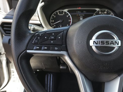 Used 2025 Nissan Altima 2.5 SV AWD/4WD image 18