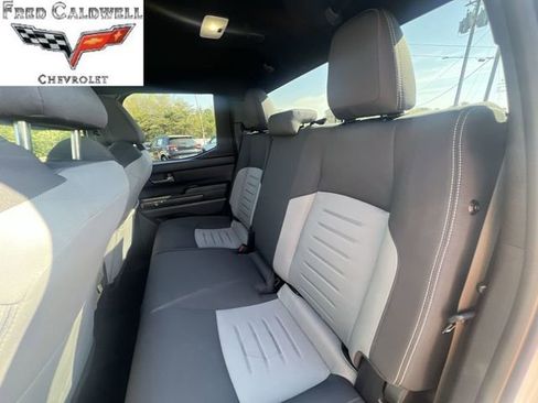 Used 2025 Toyota Tacoma TRD Off-Road image 30