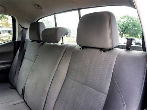 Used 2018 Toyota Tacoma SR5 image 26