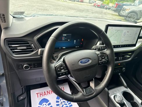 Used 2023 Ford Escape Active w/ Tech Pack #2 AWD/4WD image 16