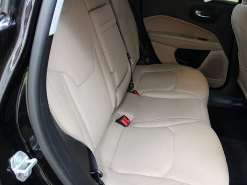 Used 2018 Jeep Compass Sport image 9