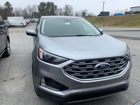 Used 2024 Ford Edge Titanium image 5