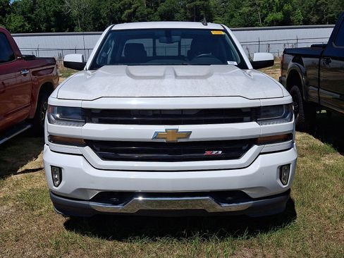 Used 2017 Chevrolet Silverado 1500 LT w/ All Star Edition AWD/4WD image 2