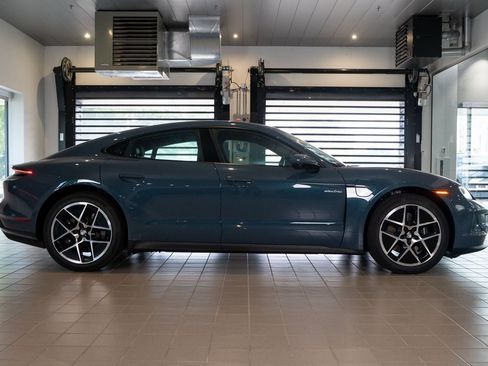 New 2025 Porsche Taycan image 7