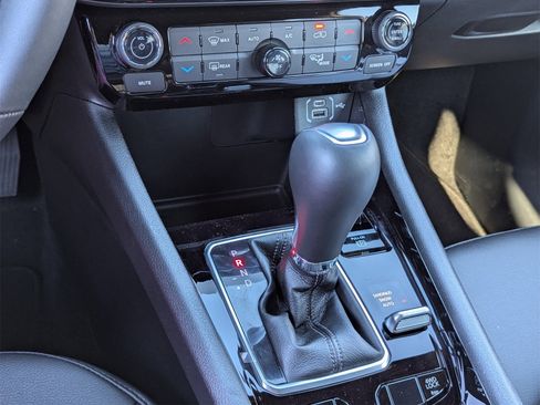 New 2026 Jeep Compass Limited image 17