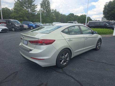 Used 2018 Hyundai Elantra SEL FWD image 8